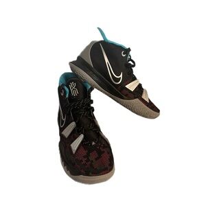 Nike Kyrie 7 Pixel Camo